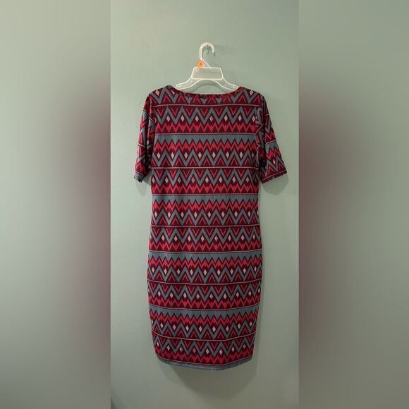 NWOT … LULAROE “Size: L” Zig Zag “Julia” Dress - Picture 2 of 3